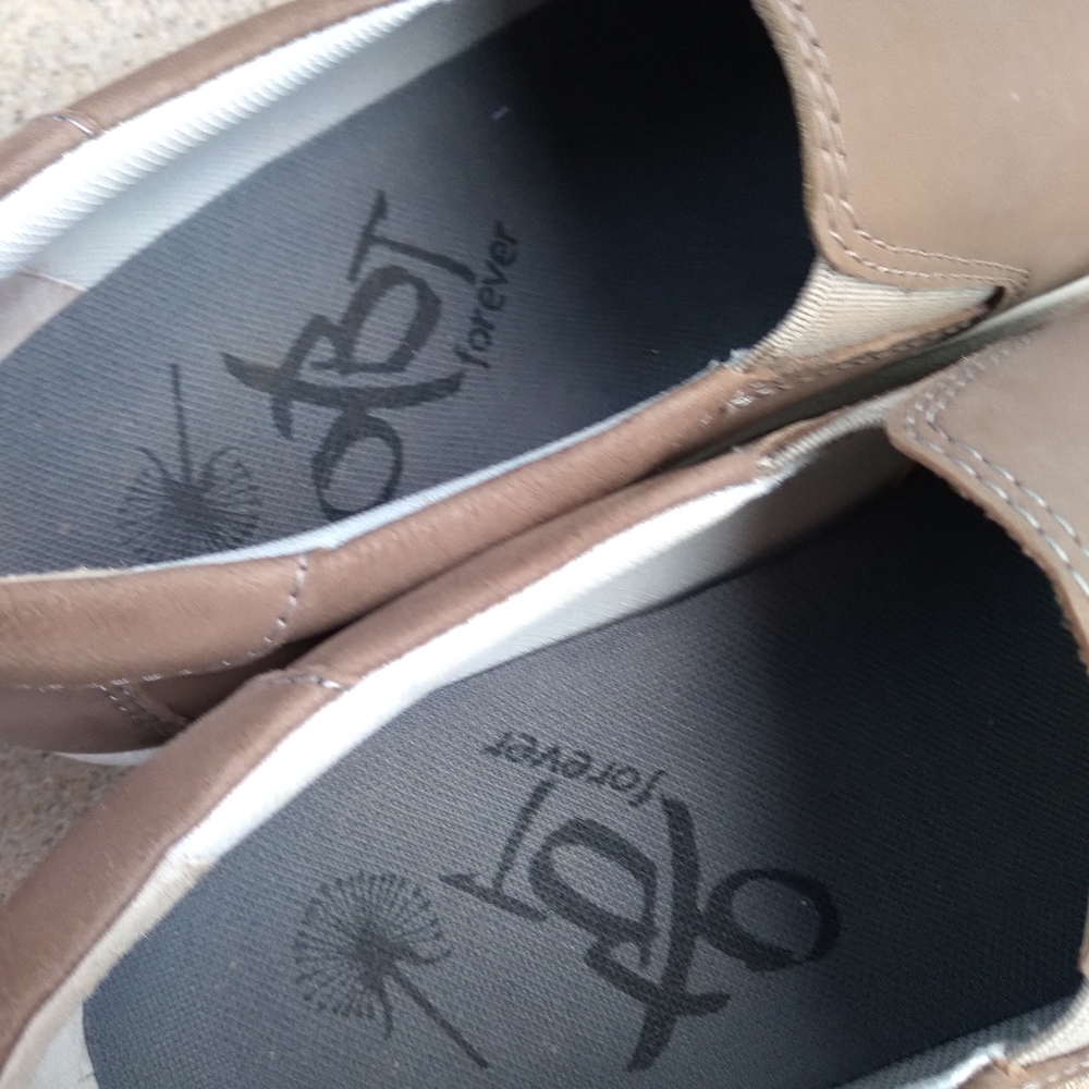 OPOT Brown Slip ons - Picture 5 of 6